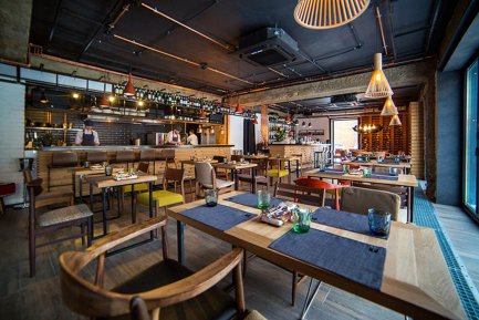 Touche wine bar & kitchen